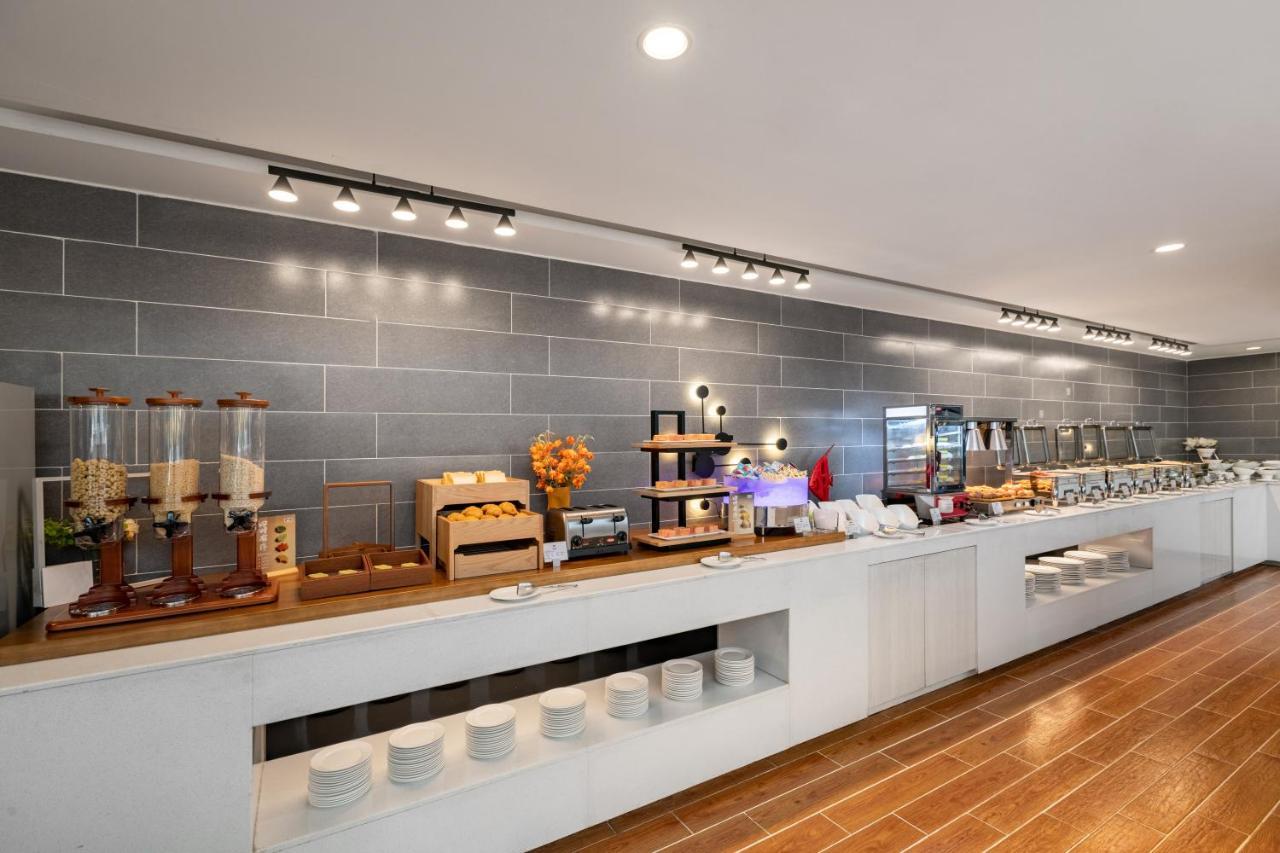 Holiday Inn Express Shenyang North Station By Ihg Εξωτερικό φωτογραφία