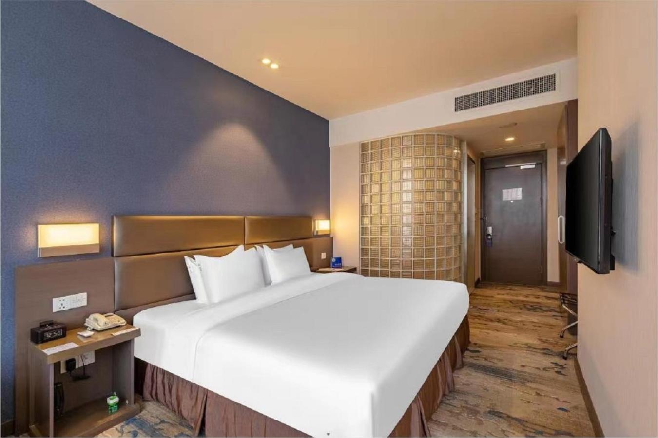 Holiday Inn Express Shenyang North Station By Ihg Εξωτερικό φωτογραφία