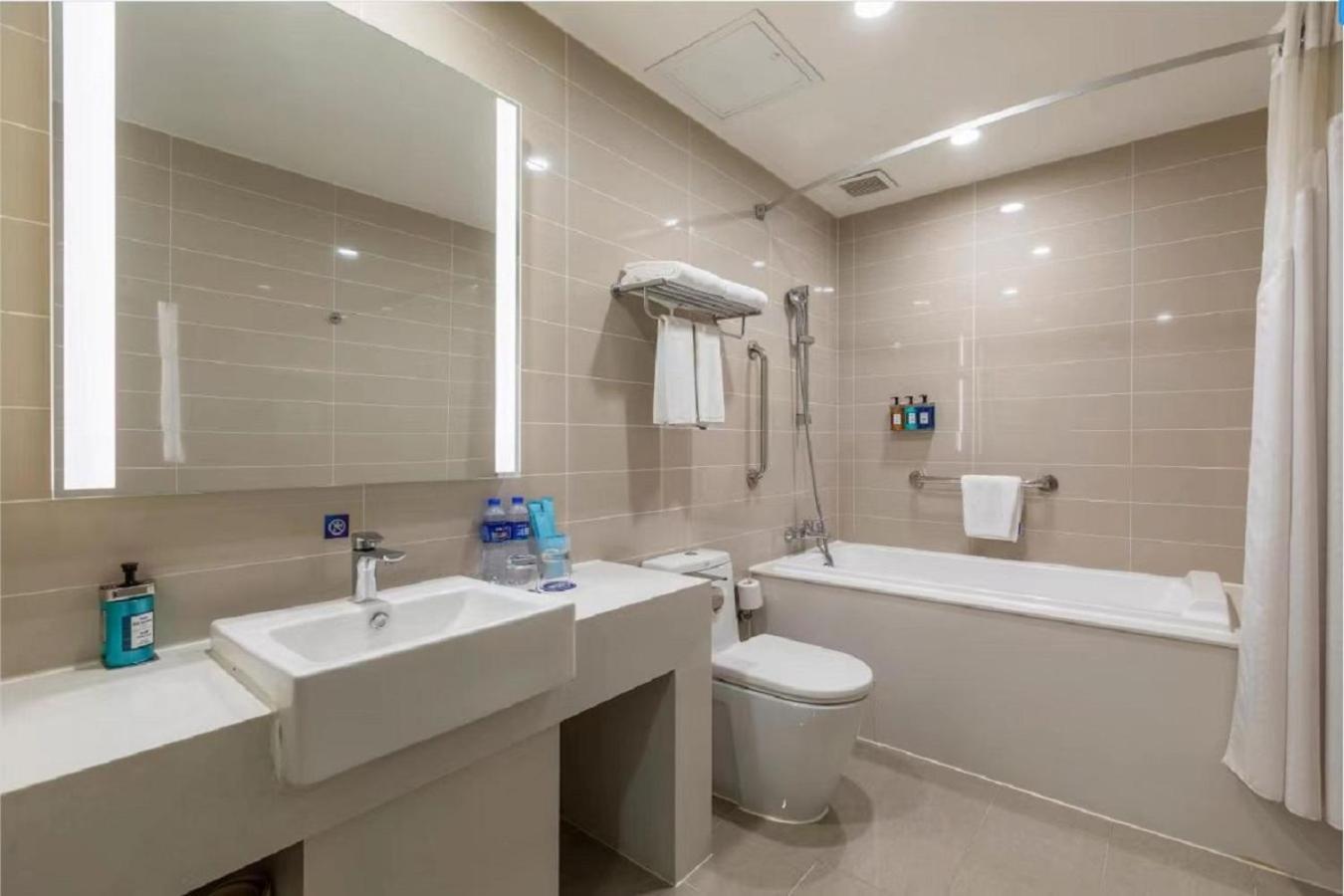 Holiday Inn Express Shenyang North Station By Ihg Εξωτερικό φωτογραφία